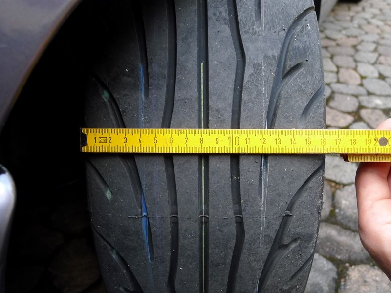 neu (Andere).JPG (183.03 KiB) 215327 mal betrachtet Nankang NS-2R 185/60 R14