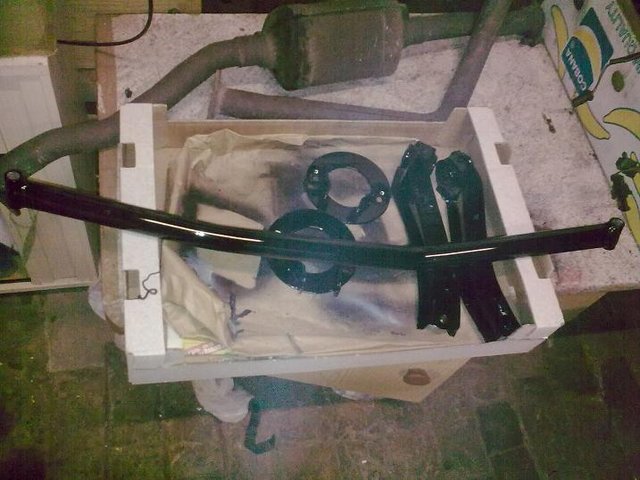 26 Domstrebe und Dreieckslenker.JPG