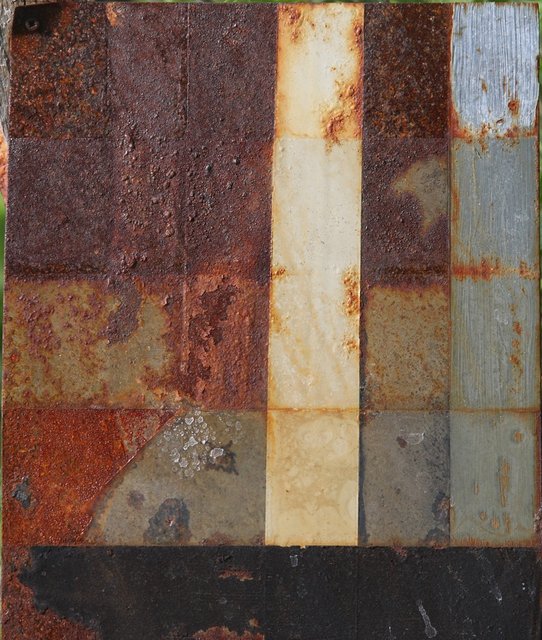 rost49.JPG (309.64 KiB) 71476 mal betrachtet Die obere Hälfte